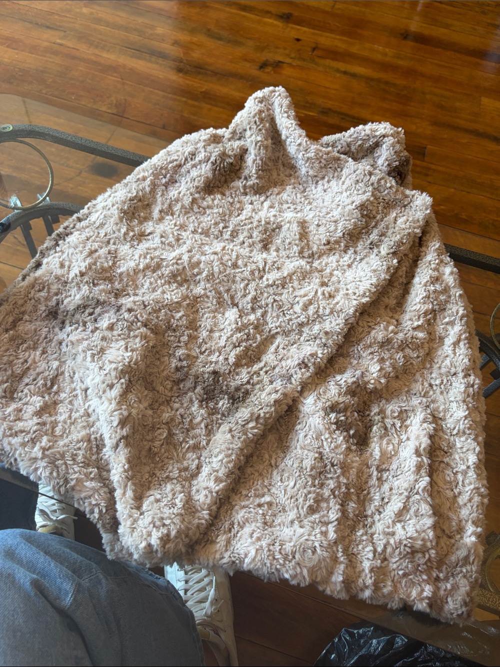 Jolt Plush Sherpa Blanket Jacket - Light Beige